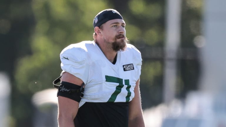 Jets' Offensive Lineman Alex Lewis Suddenly Retires From NFL