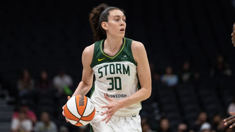 Is WNBA superstar Breanna Stewart considering the Lynx?
