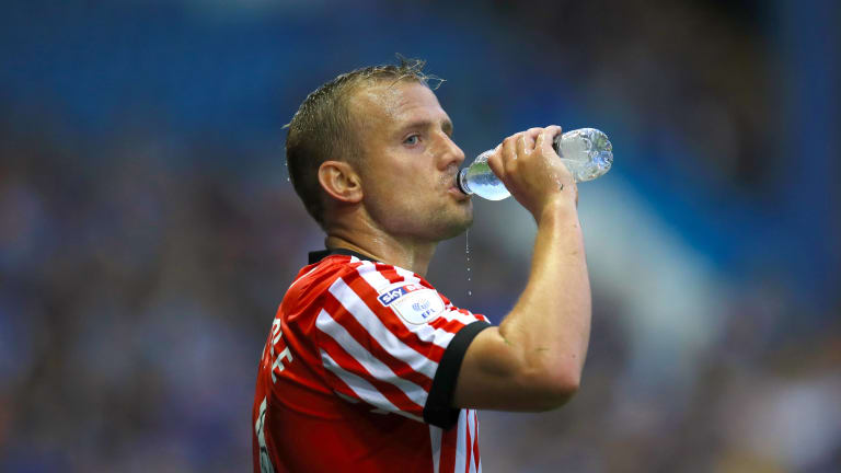 Played for both: Former Sunderland and Boro midfielder Lee Cattermole