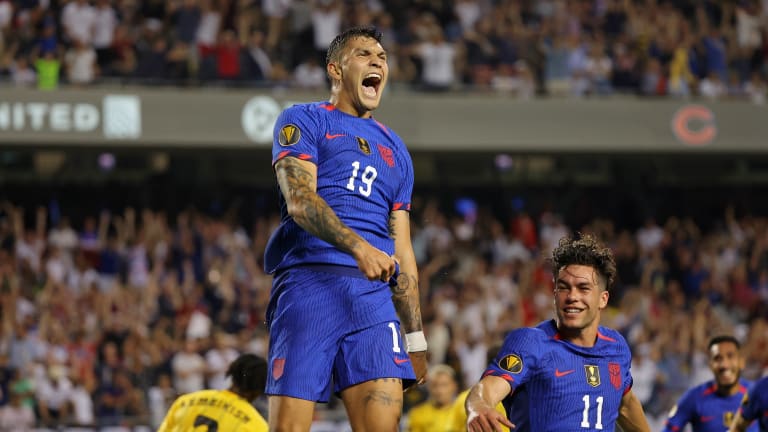Estados Unidos sufre "efecto mexicano" en su debut en Copa Oro