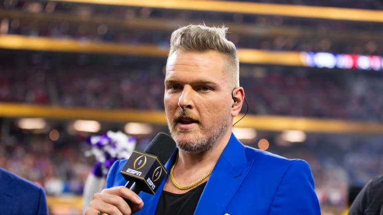Pat McAfee tries to clear the air with Vikings fans