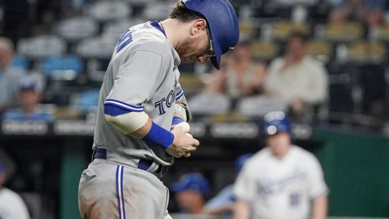 Danny Jansen Heading to IL With Finger Fracture, Blue Jays Recall Zack Collins