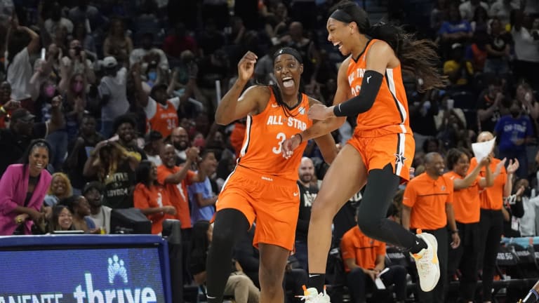 Sylvia Fowles throws down thunderous dunk in final WNBA All-Star Game