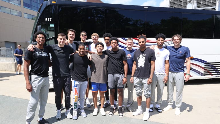 WATCH: UVA Men's Basketball Departs for Exhibition Tour in Italy