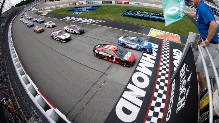 Richmond NASCAR Cup race photo slideshow