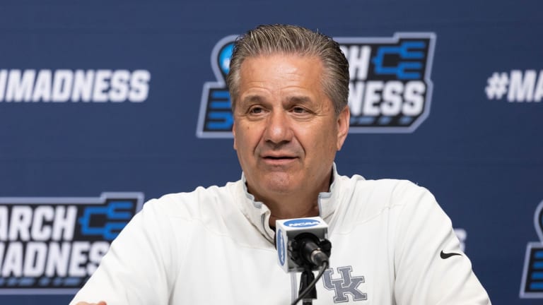 Mr. CFB: So Is Kentucky A Basketball School? The Readers Weigh In