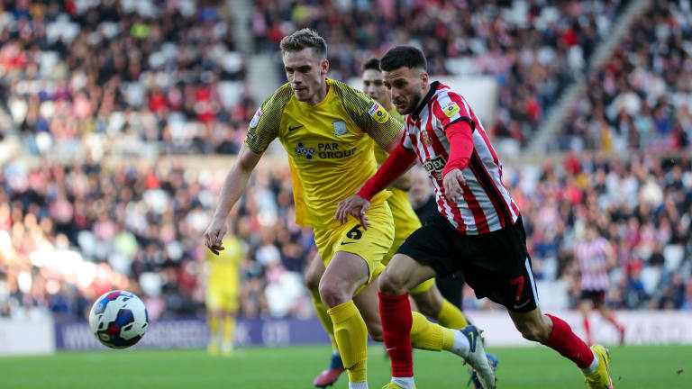 Tony Mowbray on Sunderland ace: "He's got a rocket in his right foot, but have you ever seen it?"