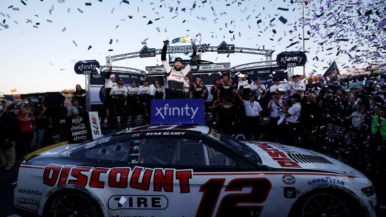 Blaney earns Phoenix Cup finale spot with big Martinsville win (plus full stats, VIDEOS)