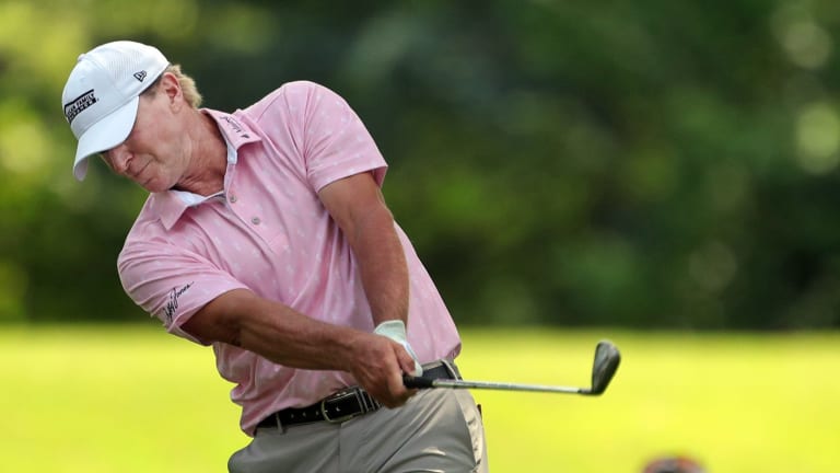 Steve Stricker Posts 66, Leads Regions Tradition by 3
