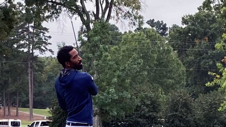 Hornets Stung J.R. Smith During His College Golf Debut — But the Man Still Broke 80