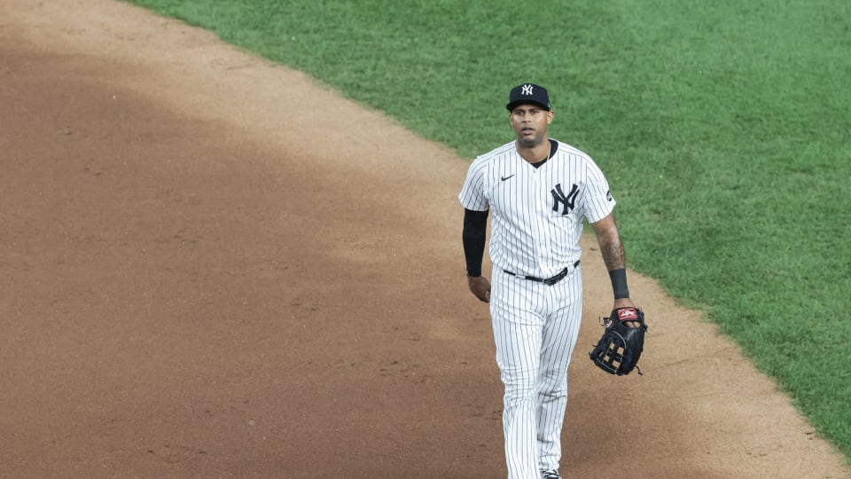 Aaron Hicks Hits New Yankees Low With 'Embarrassing' Performance Against Rays