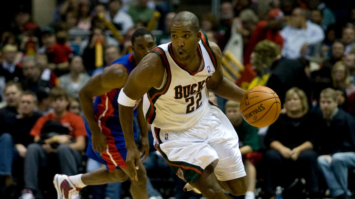 2006: Michael Redd drops 45 points on Kobe & the Lakers 