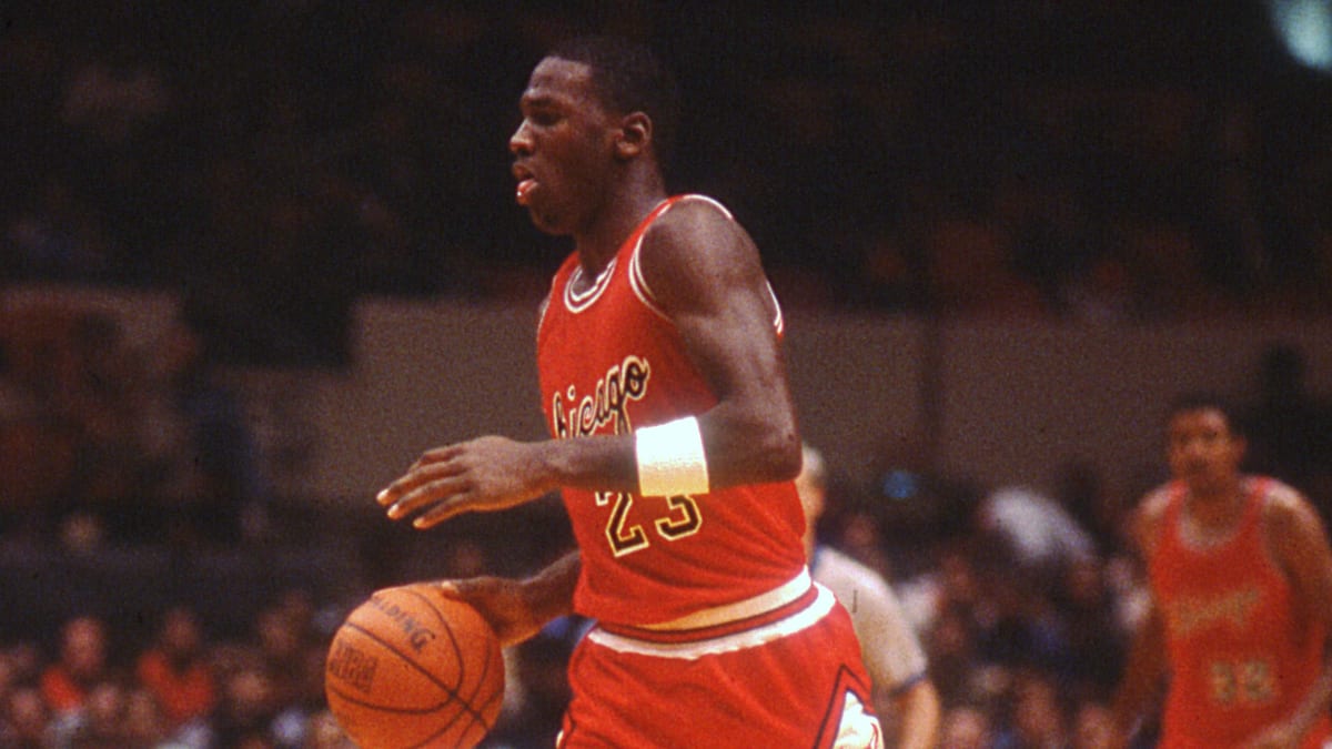 NBA 24/7 - Michael Jordan is the only rookie in NBA history to
