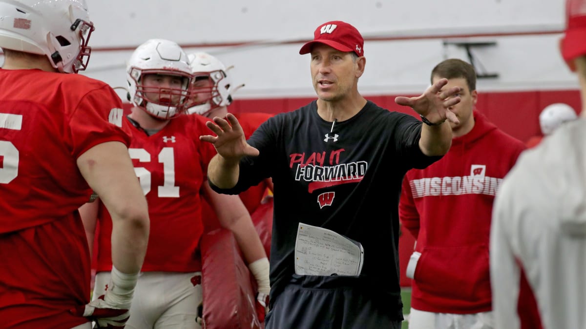 Wisconsin football assistant coach profiles: offensive line coach Bob  Bostad - Sports Illustrated Wisconsin Badgers News, Analysis and More