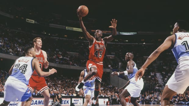 Chicago Bulls guard Michael Jordan wearing No.45 during the game against the Cleveland Cavaliers following his first retirement