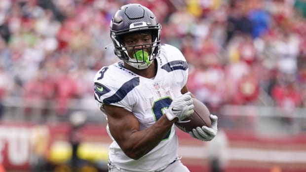 Seattle Seahawks running back Kenneth Walker III (9) runs for a second quarter touchdown run during a wild card game at Levi's Stadium.
