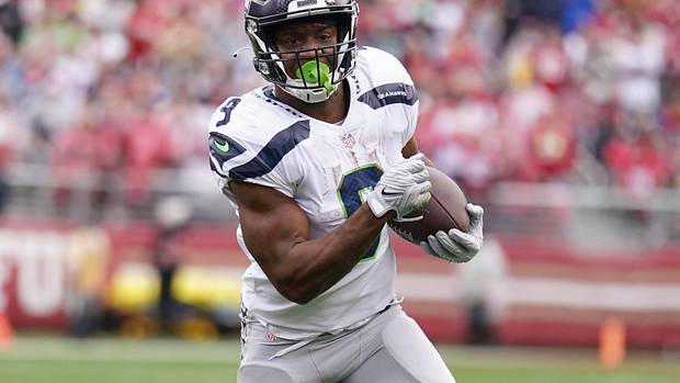 Seattle Seahawks running back Kenneth Walker III (9) runs for a second quarter touchdown run during a wild card game at Levi's Stadium.