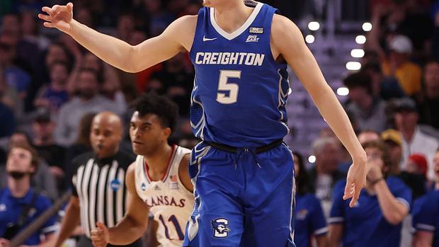 Creighton Bluejays guard Alex O'Connell (5) reacts against the Kansas Jayhawks during the second round of the 2022 NCAA Tournament at Dickies Arena.