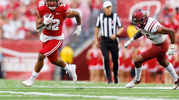 Fourth string running back Julius Davis breaking away on a 33-yard run against New Mexico State.