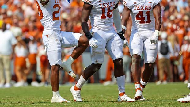 Texas Longhorns Star DB Jahdae Barron Returns vs. Kansas State After Injury - Sports Illustrated Texas Longhorns News, Analysis and More - Vimarsana News