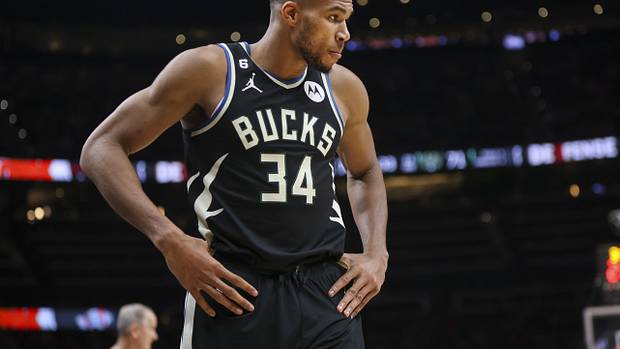 A concern for the Bucks emerges with Giannis Antetokounmpo's jump shot slump - Vimarsana News