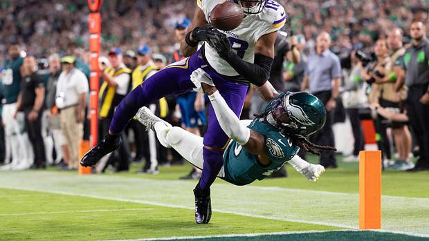 Terrell Edmunds was on the spot to force a fumble that turned the game around in the Eagles' 34-28 win over the Vikings