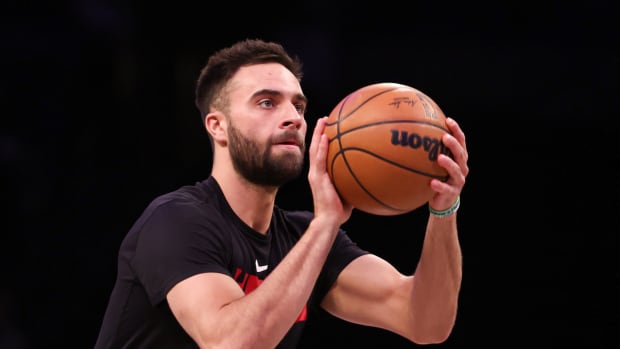 Feb 15, 2023; Brooklyn, New York, USA; Miami Heat guard Max Strus (31) warms up before the game against the Brooklyn Nets at Barclays Center. Mandatory Credit: Vincent Carchietta-USA TODAY Sports
