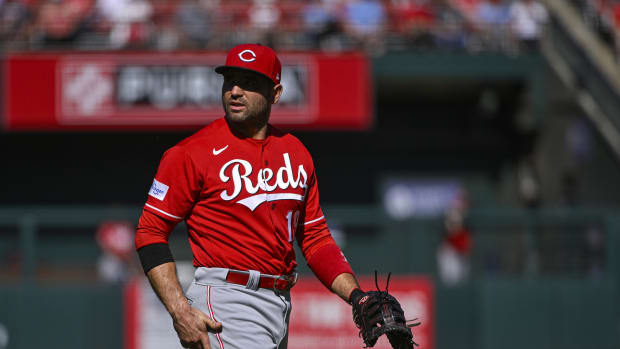 Oct 1, 2023; St. Louis, Missouri, USA; Cincinnati Reds first baseman Joey Votto (19) looks on during the first inning against the St. Louis Cardinals at Busch Stadium. Mandatory Credit: Jeff Curry-USA TODAY Sports  