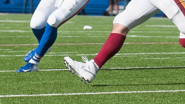 DT Matthew Ioannidis pursues Bills' QB Josh Allen