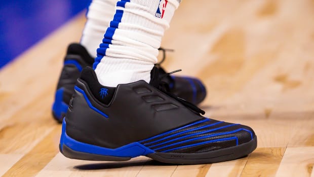 Which basketball shoes Jerami Grant wore