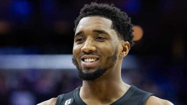 Donovan Mitchell Shares Throwback Photo of Himself In Cavaliers Jersey -  Sports Illustrated