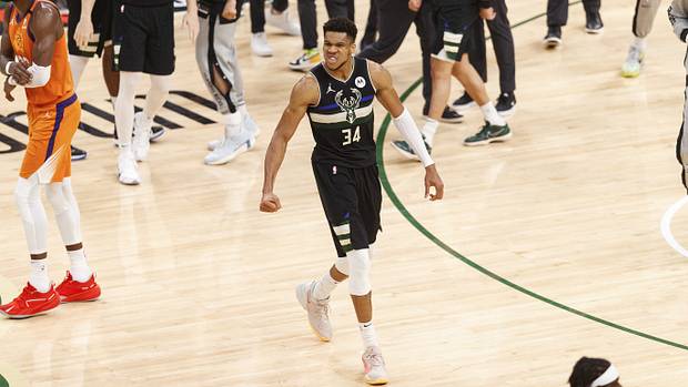 A look back the best performance of Giannis Antetokounmpo's career - Vimarsana News