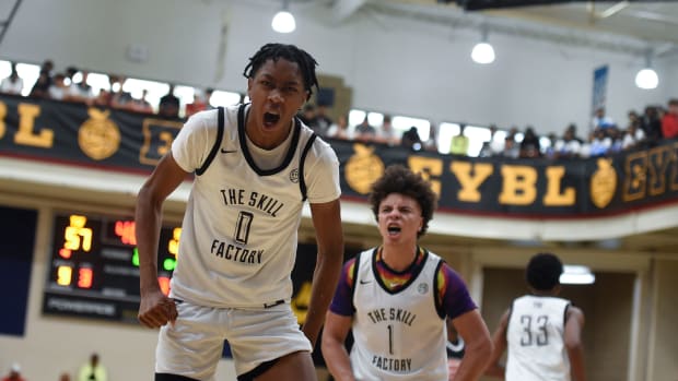 Future Duke Basketball Wing Ignores Pain, Ignites in Crunch Time