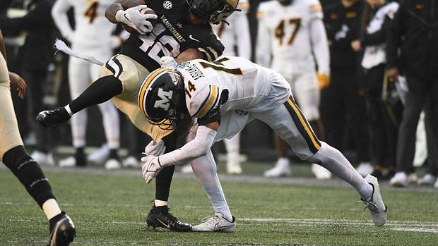 Why 'Comfortability' is Key Component for Missouri Tigers CB Kris Abrams-Draine - Vimarsana News