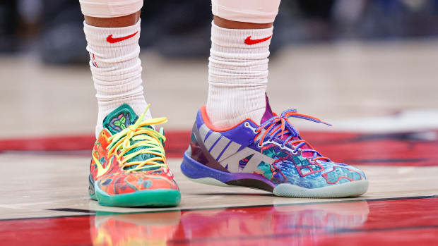DeMar DeRozan's Awesome Kobe Bryant Shoes For Heat-Bulls Game
