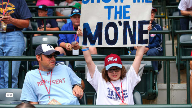 Mo’Ne Davis poster at the 2014 Little League World Series.