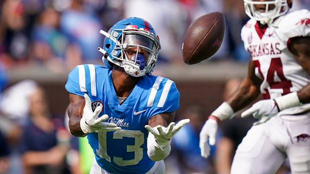 Ole Miss Rebels vs. Arkansas Razorbacks Game Predictions - The Grove Report – Sports Illustrated at Ole Miss - Vimarsana News
