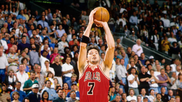 Toni Kukoc with Chicago Bulls in 1996