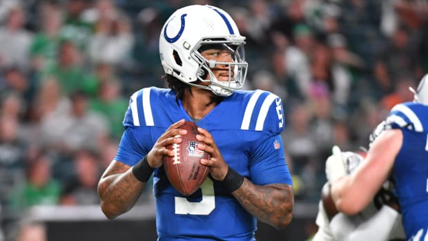 Aug 24, 2023; Philadelphia, Pennsylvania, USA; Indianapolis Colts quarterback Anthony Richardson (5) looks for a receiver against the Philadelphia Eagles during the first quarter at Lincoln Financial Field.