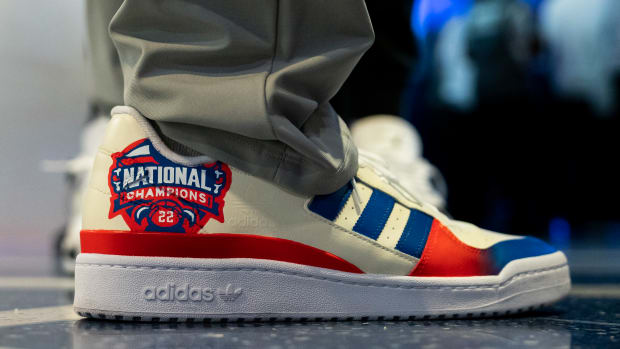 Bill Celebrates Championship with Adidas Shoes - Sports Illustrated FanNation Kicks News, Analysis and More