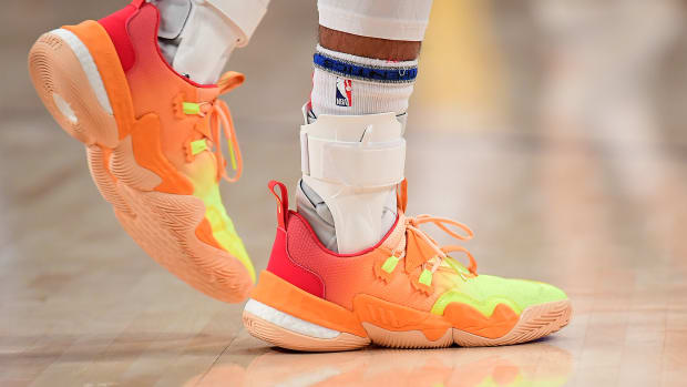 Atlanta Hawks guard Trae Young wears the Adidas Trae Young 1 'Sunset' sneakers against the Los Angeles Lakers on January 7, 2022.