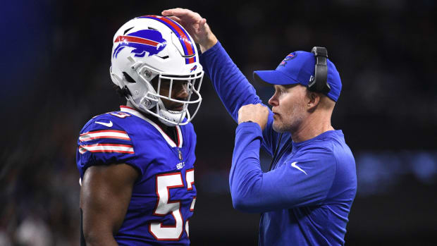 Tyrel Dodson, who replaced Dorian Williams, approached by Bills head coach Sean McDermott. 