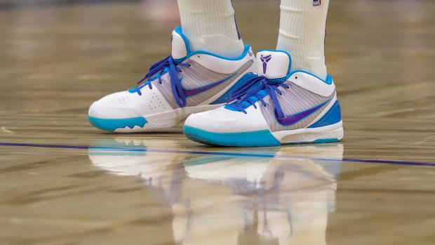 Paul George Keeps Wearing Kobe Bryant's Nike Shoes - Sports