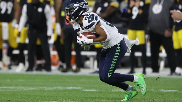 Seattle Seahawks Sign 10 Players to Future Contracts - Sports Illustrated Seattle Seahawks News, Analysis and More - Vimarsana News