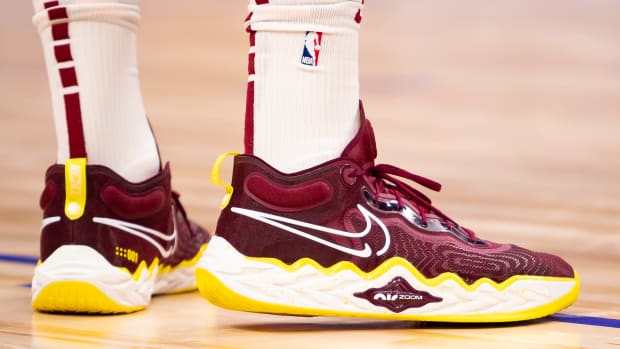 Cleveland Cavaliers forward Kevin Love wears the Nike Zoom GT Run during the game against the Detroit Pistons on January 30, 2022.