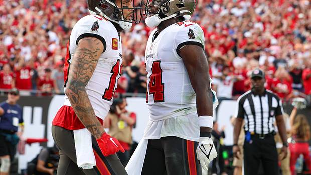 Tampa Bay Buccaneers receivers Mike Evans (left) and Chris Godwin (right).