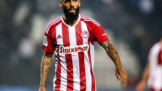 Yann M'Vila Sunderland link