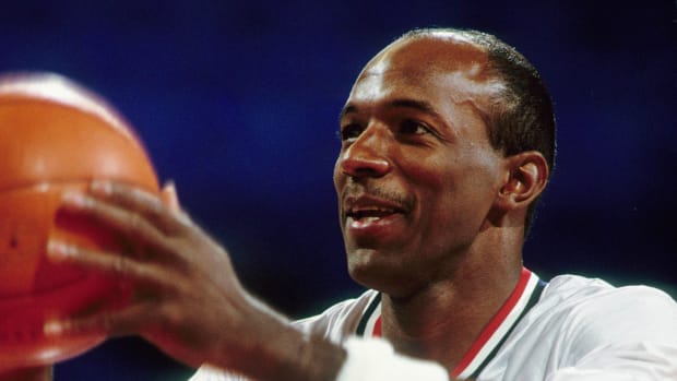 Jul 3, 1992 Portland, OR, USA: USA guard Clyde Drexler prior to the game against Puerto Rico during the semi-finals of the 1992 Tournament of the Americas