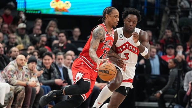 Keys to Chicago Bulls' road game vs. Los Angeles Lakers - Sports  Illustrated Chicago Bulls News, Analysis and More