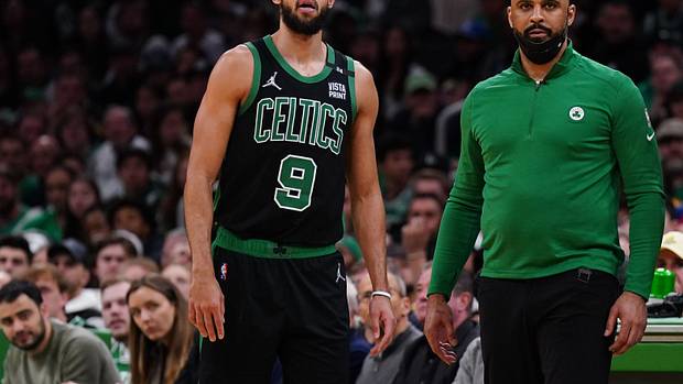 derrick white ime udoka 3
